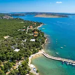 Case de vacanță Pet Friendly Home In Kraljevica *