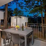 Case de vacanță Pet Friendly Home In Kraljevica Kraljevica