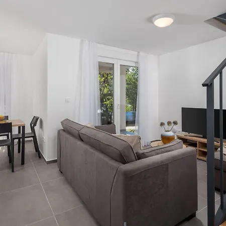 Pet Friendly Home In Kraljevica Ferienhaus